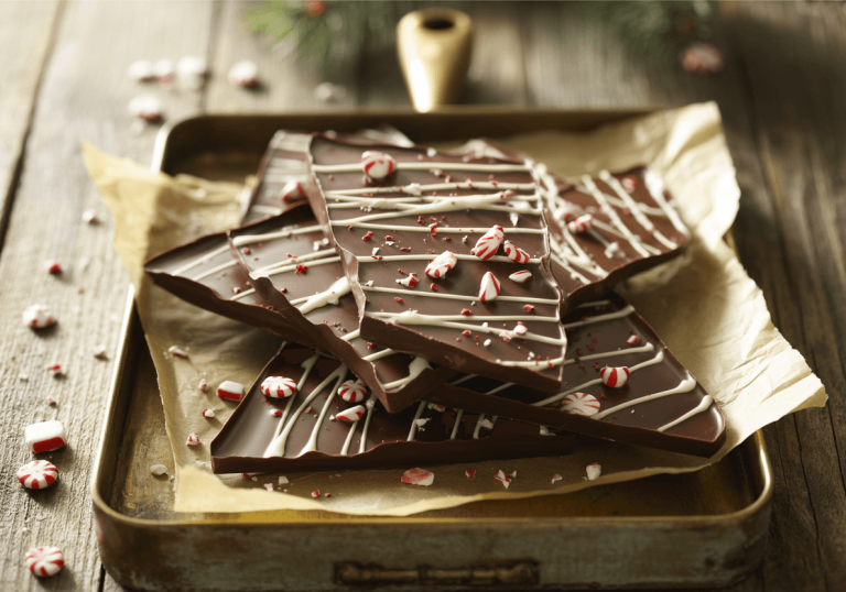 Keto Peppermint Chocolate Bark Keto Peppermint Chocolate Bark